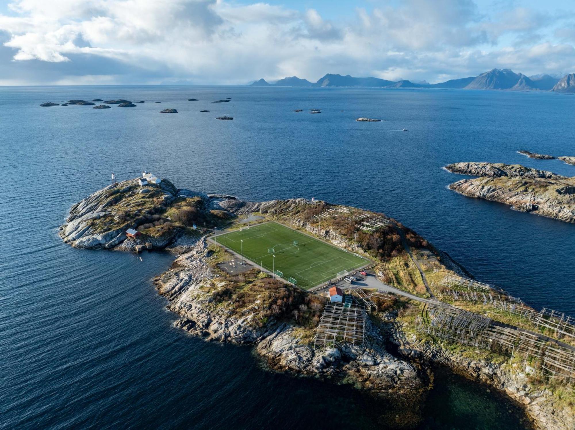New And Modern Apartment In Henningsvær Zewnętrze zdjęcie